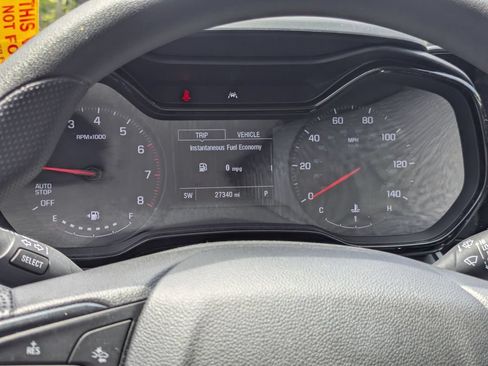 Used 2025 Chevrolet Trax LS FWD image 19