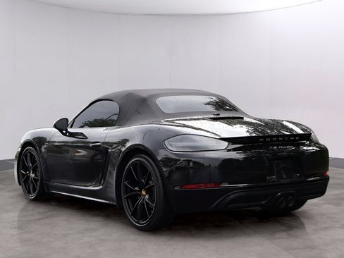 Used 2024 Porsche 718 Boxster RWD image 3
