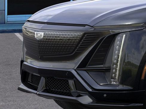 New 2026 Cadillac Lyriq V AWD/4WD image 13