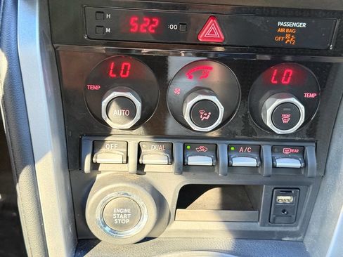 Used 2020 Toyota 86 image 13