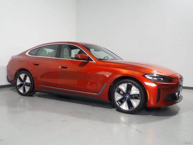 Used 2024 BMW i4 eDrive35 w/ Premium Package RWD image 1