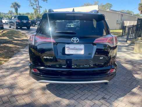 Used 2016 Toyota RAV4 SE w/ Advanced Technology Package image 4