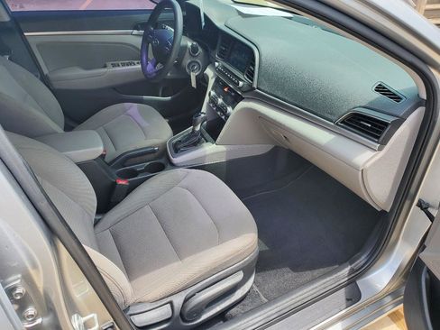 Used 2020 Hyundai Elantra SEL FWD image 5