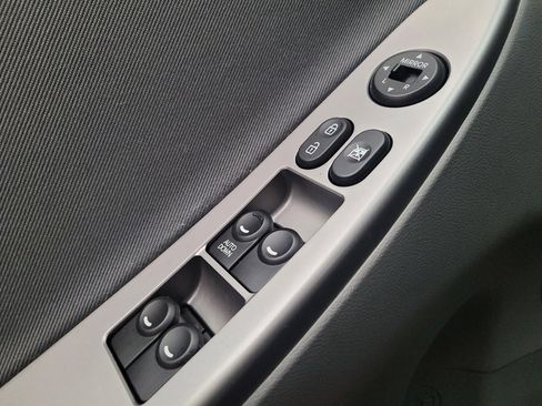 Used 2015 Hyundai Accent GLS FWD image 27
