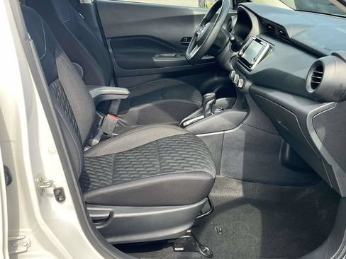 Used 2021 Nissan Kicks S FWD image 22