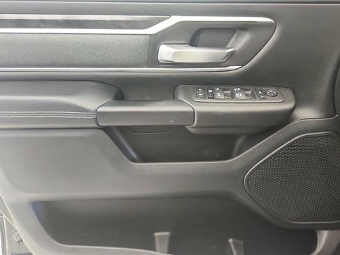 Used 2023 RAM 1500 Big Horn AWD/4WD image 32