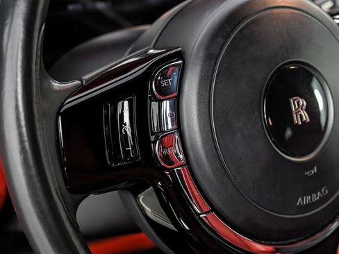 Used 2018 Rolls-Royce Wraith RWD image 22