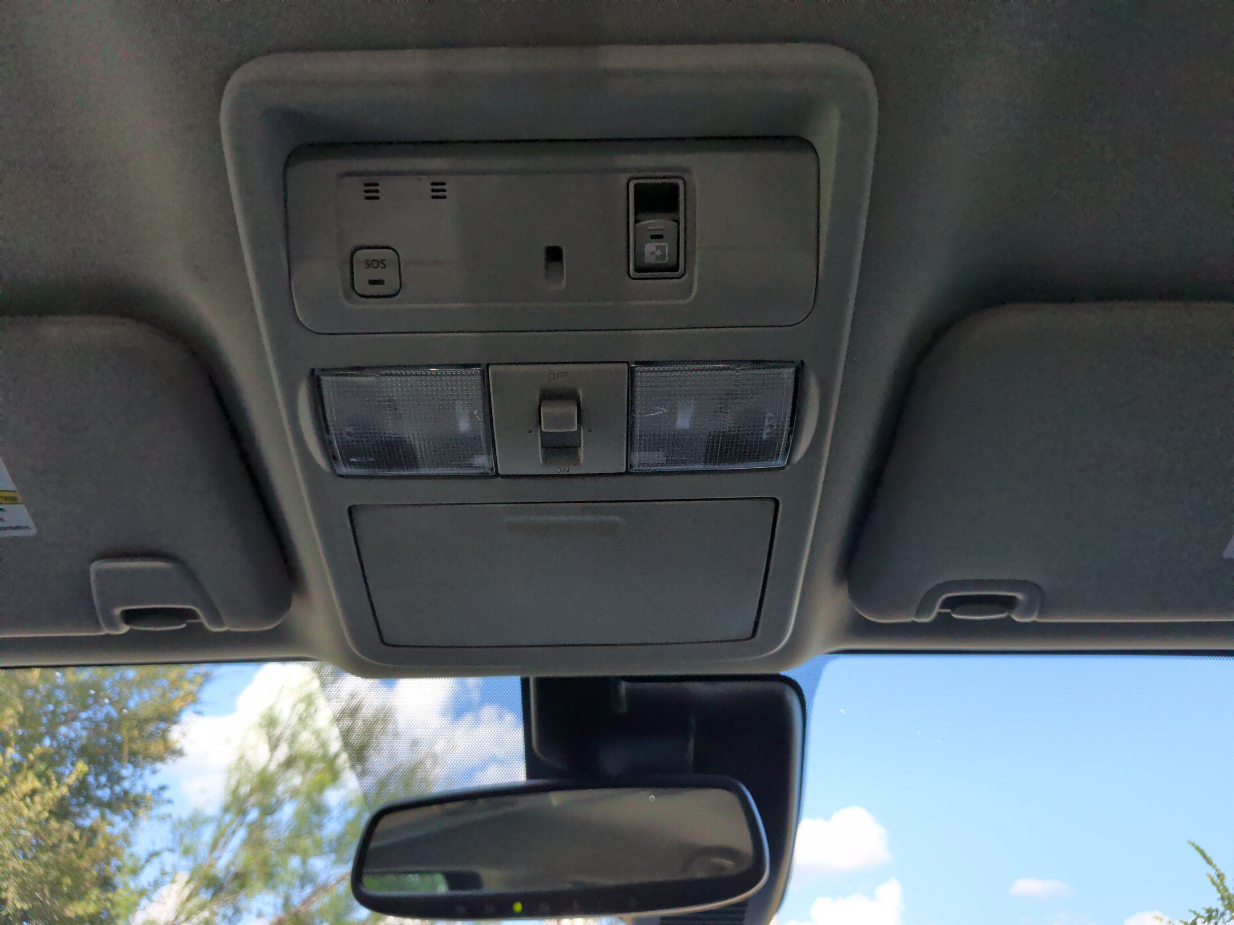 Used 2022 Nissan Titan SV w/ SV Convenience Package RWD image 30