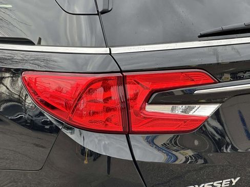 Certified 2024 Honda Odyssey EX-L image 8