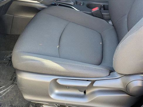 Used 2024 Toyota Corolla Cross LE image 15