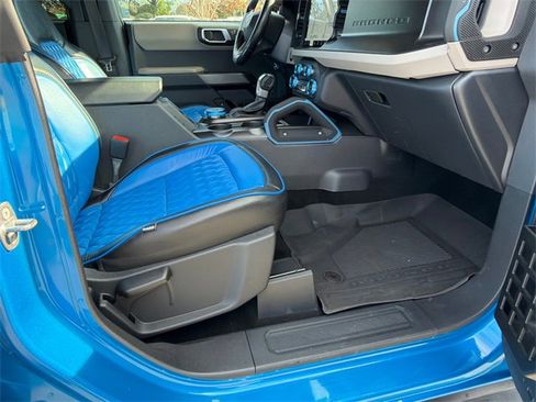 Used 2023 Ford Bronco Wildtrak image 13