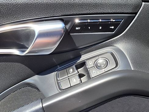 Used 2015 Porsche Cayman RWD image 23