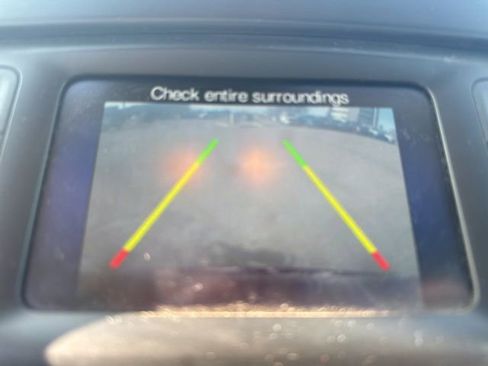 Used 2015 Chrysler 200 Limited w/ Convenience Group image 3