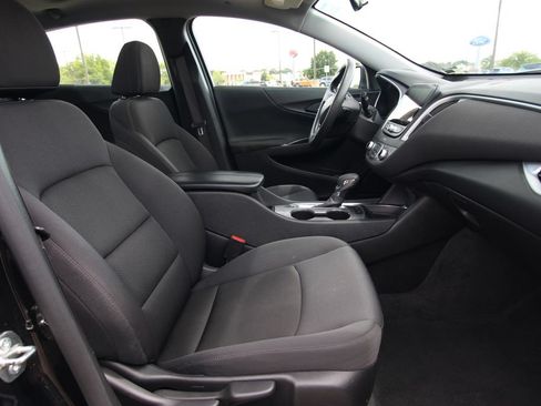 Used 2024 Chevrolet Malibu LT FWD image 8