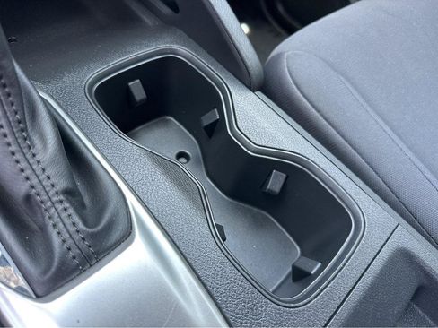 Used 2022 Nissan Frontier S w/ Technology Package RWD image 29