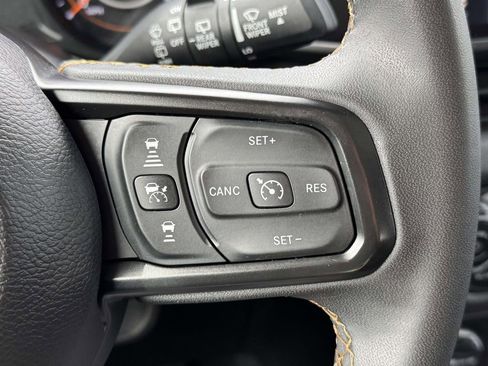 Used 2024 Jeep Wrangler Unlimited Sport AWD/4WD image 20