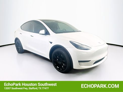 Used 2023 Tesla Model Y Long Range image 1