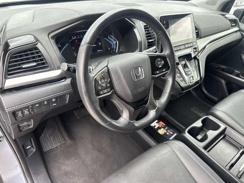 Used 2024 Honda Odyssey Touring image 18