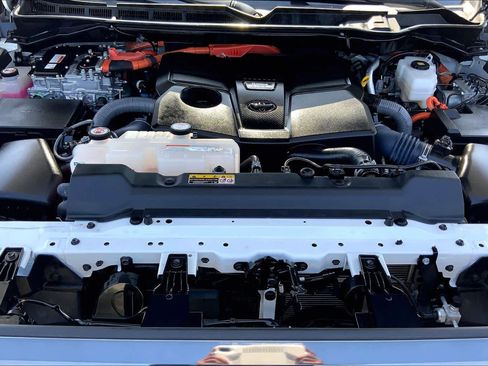 Used 2023 Toyota Tundra Platinum image 31