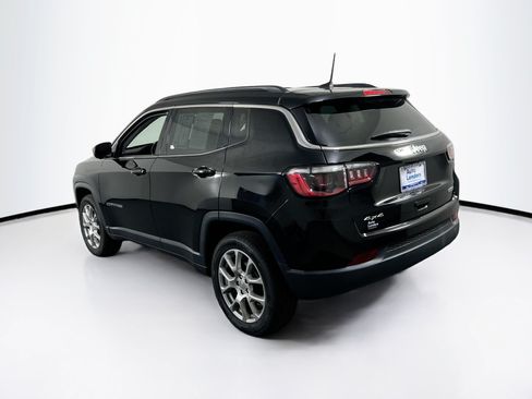 Used 2022 Jeep Compass Latitude AWD/4WD image 7