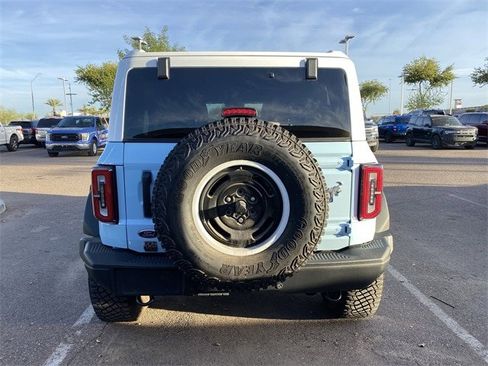 Used 2024 Ford Bronco Heritage Edition image 3