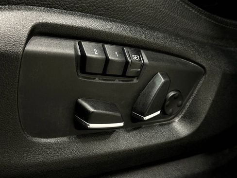 Used 2016 BMW X5 xDrive40e image 19