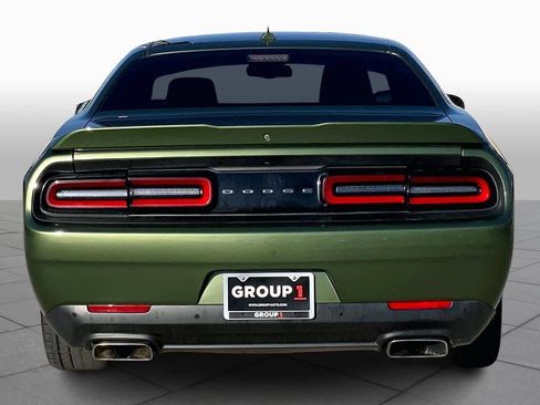 Used 2019 Dodge Challenger R/T w/ Plus Package image 5