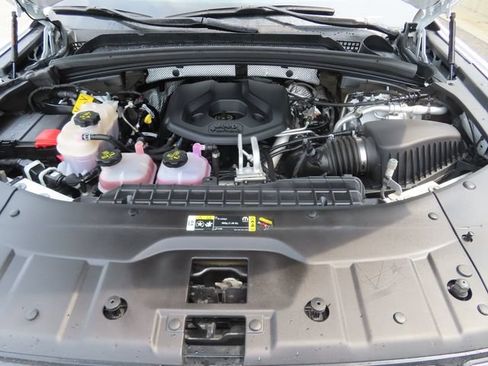 Used 2023 Jeep Grand Cherokee 4WD 4xe image 15