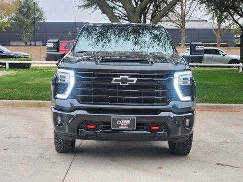 Used 2025 Chevrolet Silverado 2500 LTZ w/ Trail Boss Package image 12