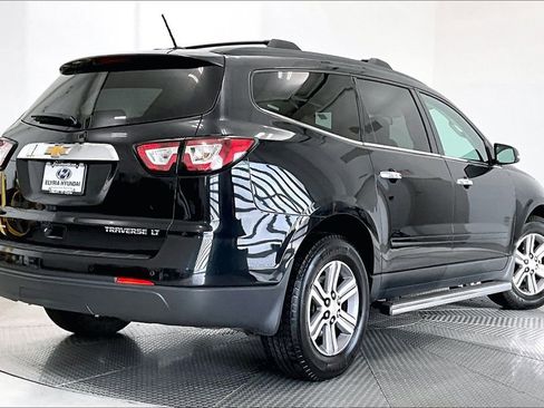 Used 2015 Chevrolet Traverse LT w/ LPO, 'HIT The Road' Package AWD/4WD image 2