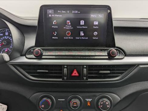 Used 2023 Kia Forte LXS image 27