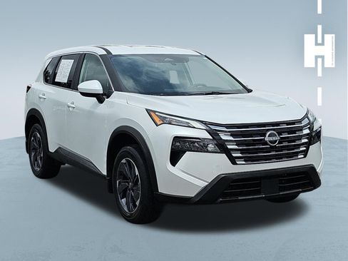 Used 2026 Nissan Rogue SV FWD image 1