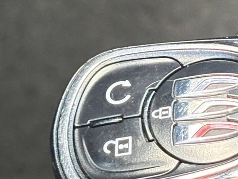 Used 2025 Buick Encore GX Preferred AWD/4WD image 23