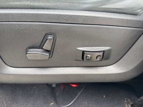 Used 2016 RAM 1500 Big Horn image 21