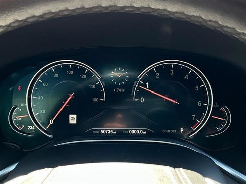 Used 2019 BMW 750i xDrive w/ M Sport Package image 34