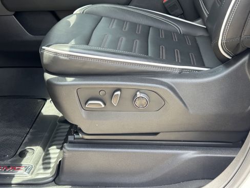 Used 2025 GMC Sierra 1500 AT4X image 20