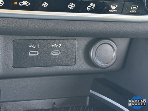 Certified 2026 Nissan Rogue SL image 30