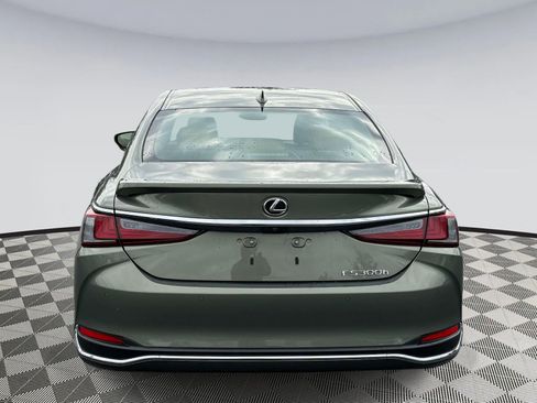 Used 2024 Lexus ES 300h w/ Premium Package FWD image 3