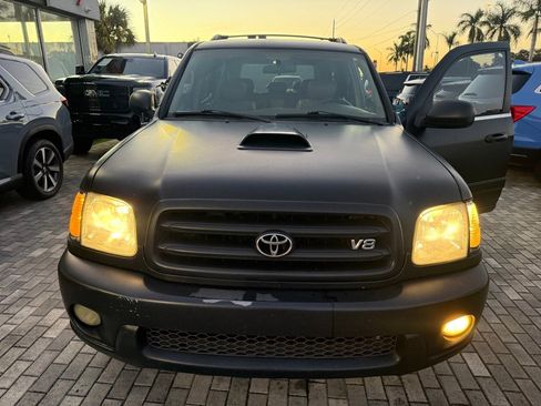 Used 2003 Toyota Sequoia SR5 image 3