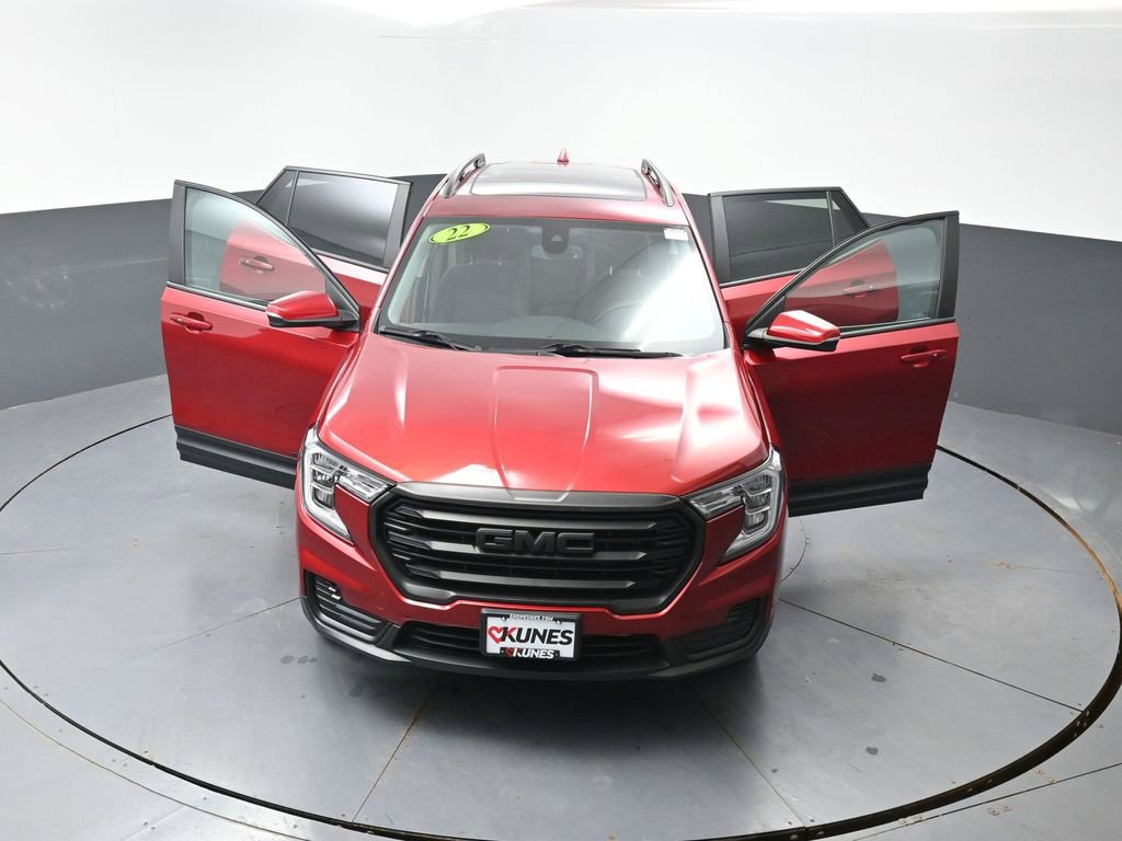 Used 2022 GMC Terrain SLE w/ Driver Convenience Package AWD/4WD image 61