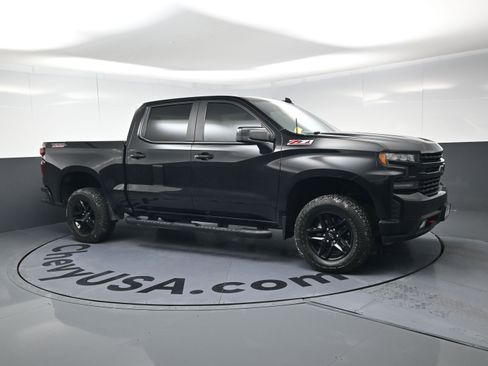 Used 2021 Chevrolet Silverado 1500 LT Trail Boss w/ Bed Protection Package image 2