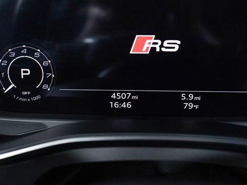 Used 2025 Audi RS 6 performance image 49