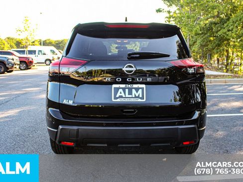 Used 2025 Nissan Rogue SV FWD image 11