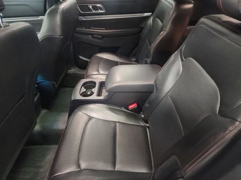 Used 2018 Ford Explorer Sport AWD/4WD image 11