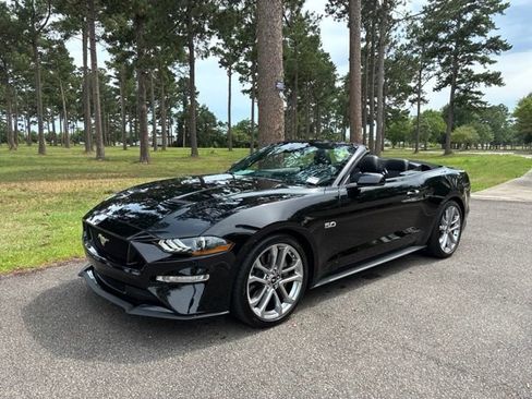 Used 2022 Ford Mustang GT Premium w/ Equipment Group 401A RWD image 6