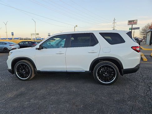 Used 2023 Honda Pilot EX-L image 3