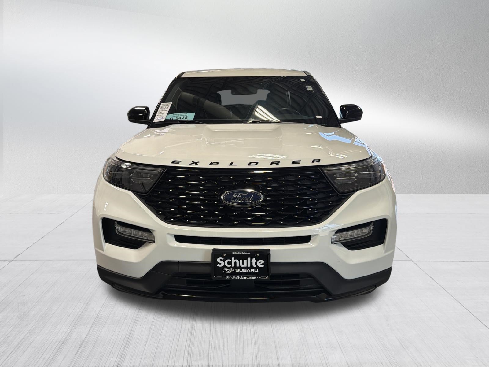 Used 2022 Ford Explorer ST-Line AWD/4WD image 2