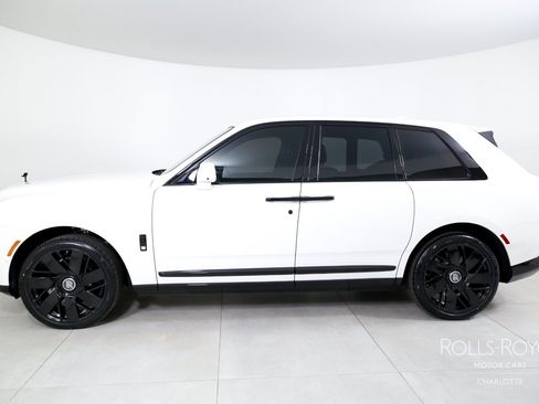 Used 2026 Rolls-Royce Cullinan AWD/4WD image 3