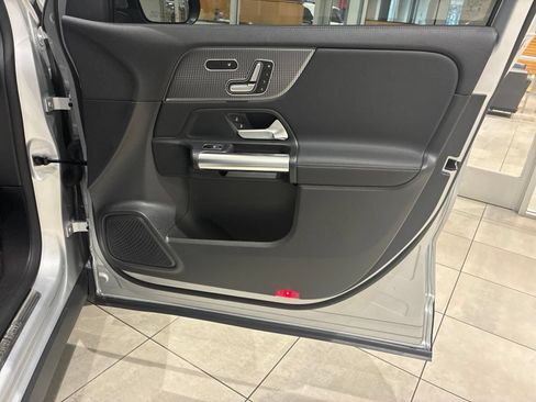 Certified 2023 Mercedes-Benz GLA 250 4MATIC image 28