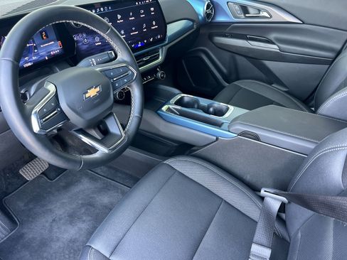 Used 2024 Chevrolet Equinox EV LT FWD image 10